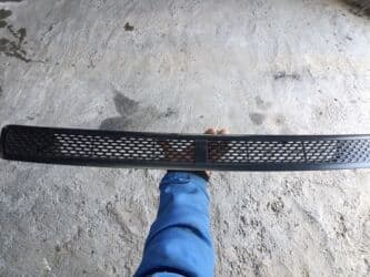 Накладка на капот Mercedes-Benz, Б/у, Оригинал at lalafo.kg Накладка на капот Mercedes-Benz, Б/у, Оригинал