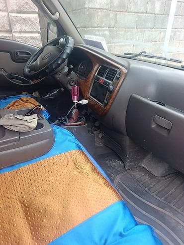 Легкий грузовик, Hyundai, Стандарт, До 1 т at lalafo.kg Легкий грузовик, Hyundai, Стандарт, До 1 т