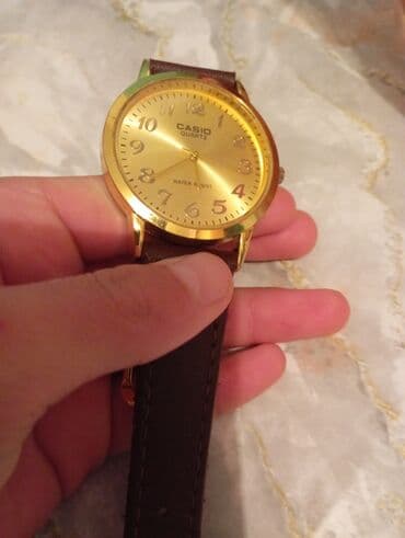 Наручные часы CASIO Quartz, классический аналоговый дизайн. - Круглый at lalafo.kg Наручные часы CASIO Quartz, классический аналоговый дизайн. - Круглый