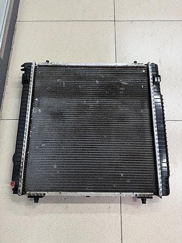 Радиатор Гелендваген G463 мерседес Оргинал б.у at lalafo.kg Радиатор Гелендваген G463 мерседес Оргинал б.у