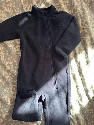 Детский флисовый комбинезон Lassie Новый, но постиранный и без at lalafo.kg Детский флисовый комбинезон Lassie Новый, но постиранный и без