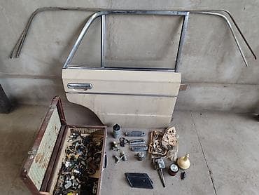 Дверь задняя правая в сборе всё в комплекте всё в идеале на at lalafo.kg Дверь задняя правая в сборе всё в комплекте всё в идеале на