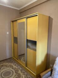 металлический шкаф для документов: Шкаф для одежды, Б/у, Прямой, ЛДСП at lalafo.kg — 1 металлический шкаф для документов: Шкаф для одежды, Б/у, Прямой, ЛДСП — 1