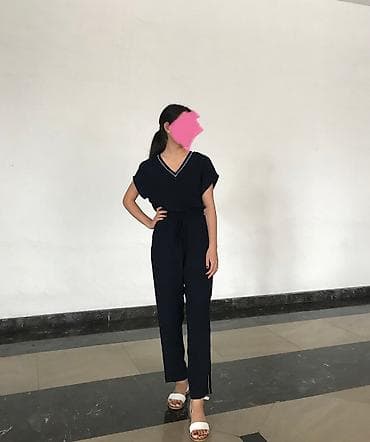 Комбинезон Zara Размер Xs, пойдёт на S Очень удобный пойдёт и на at lalafo.kg Комбинезон Zara Размер Xs, пойдёт на S Очень удобный пойдёт и на