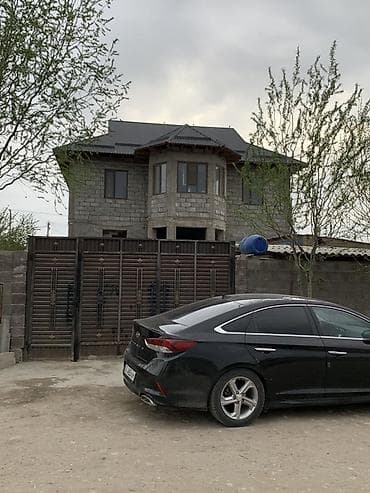 Продаётся двухэтажный дом в процессе строительства. Основные at lalafo.kg Продаётся двухэтажный дом в процессе строительства. Основные