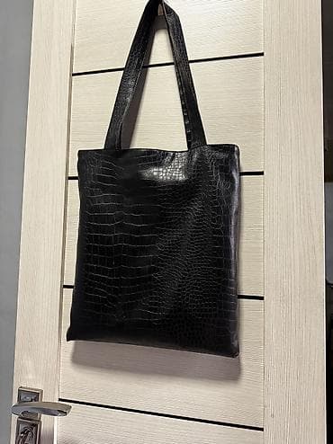 Сумка шоппер Удобная вместительная Мамочкам подойдет Вмещает at lalafo.kg Сумка шоппер Удобная вместительная Мамочкам подойдет Вмещает