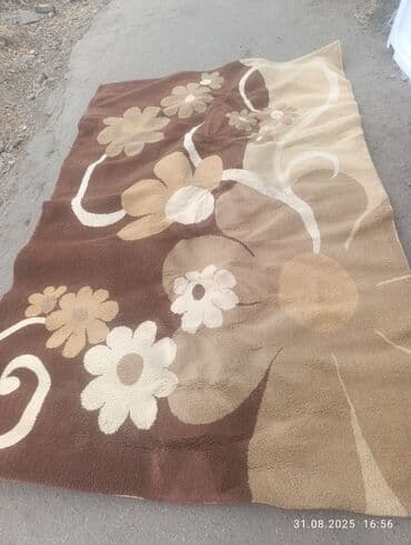 Ковер Б/у, 200 * 300 at lalafo.kg Ковер Б/у, 200 * 300