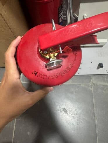 Порошковые огнетушители, Объем: 1 - 5 л л, Для авто at lalafo.kg Порошковые огнетушители, Объем: 1 - 5 л л, Для авто