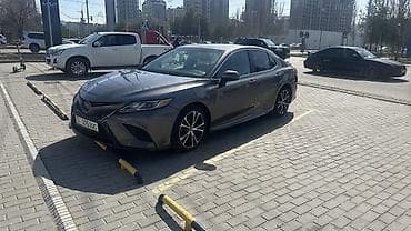 Toyota Camry: 2019 г., Седан at lalafo.kg Toyota Camry: 2019 г., Седан