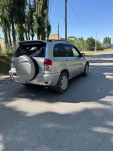 Toyota RAV4: 2001 г., 2 л, Автомат, Бензин, Кроссовер at lalafo.kg Toyota RAV4: 2001 г., 2 л, Автомат, Бензин, Кроссовер