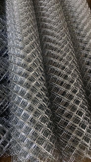 Тосмолор үчүн профлисттер: Сетка-рабица В рулонах 10 метров Для ограждения и футбольного поля lalafo.kg да — 7 Тосмолор үчүн профлисттер: Сетка-рабица В рулонах 10 метров Для ограждения и футбольного поля — 7