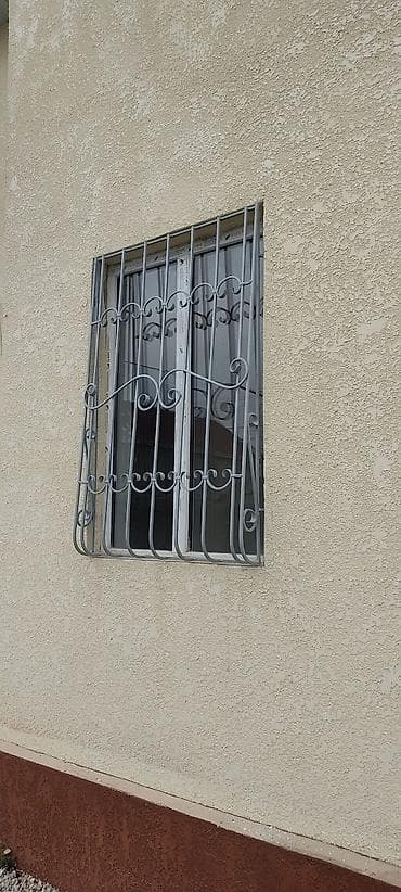 Кованые решетки на окна - Материал: сталь. - Тип: стационарные at lalafo.kg Кованые решетки на окна - Материал: сталь. - Тип: стационарные