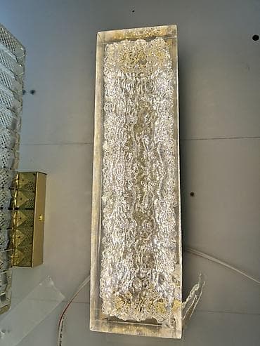 Настенный светильник с декоративным стеклом - Тип: бра/накладной at lalafo.kg Настенный светильник с декоративным стеклом - Тип: бра/накладной