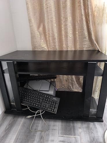 Компьютерный стол, С полками at lalafo.kg Компьютерный стол, С полками