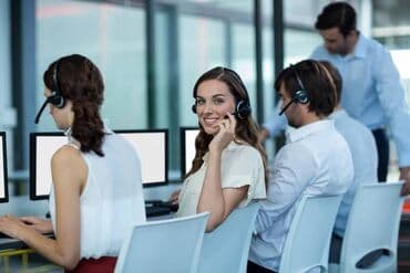 В Call Center требуется Оператор для Мед.клиники. Девушка 18-30. Мед at lalafo.kg В Call Center требуется Оператор для Мед.клиники. Девушка 18-30. Мед