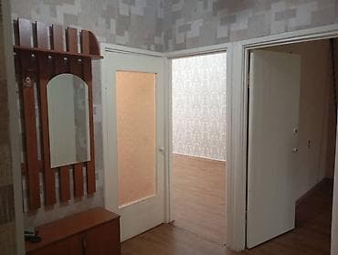 3 комнаты, 65 м², 105 серия, 2 этаж, Косметический ремонт at lalafo.kg 3 комнаты, 65 м², 105 серия, 2 этаж, Косметический ремонт