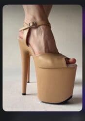 ПРОДАЮ АБСОЛЮТНО НОВЫЕ стрипы фирмы High Heels 👠 Продаю потому что at lalafo.kg ПРОДАЮ АБСОЛЮТНО НОВЫЕ стрипы фирмы High Heels 👠 Продаю потому что