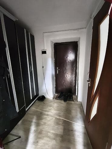 УАЗ: 1 бөлмө, 41 м², Элитка, Жертөлө кабаты кабат, Эски ремонт lalafo.kg да — 4 УАЗ: 1 бөлмө, 41 м², Элитка, Жертөлө кабаты кабат, Эски ремонт — 4