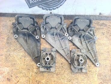 Подушка мотора Mercedes-Benz 2002 г., Б/у, Оригинал, Германия at lalafo.kg Подушка мотора Mercedes-Benz 2002 г., Б/у, Оригинал, Германия