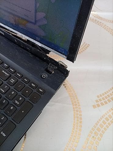 Ноутбуки Samsung: Продам старый ноутбук. Состояние рабочее. Поломка правая at lalafo.kg — 5 Ноутбуки Samsung: Продам старый ноутбук. Состояние рабочее. Поломка правая — 5