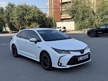 Toyota Corolla: 2019 г., 1.8 л, Вариатор, Гибрид, Седан at lalafo.kg Toyota Corolla: 2019 г., 1.8 л, Вариатор, Гибрид, Седан