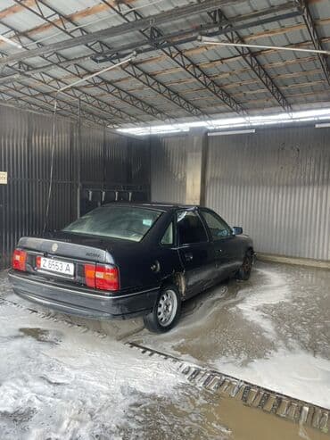 Opel Vectra: 1993 г., 1.6 л, Механика, Бензин, Седан at lalafo.kg Opel Vectra: 1993 г., 1.6 л, Механика, Бензин, Седан
