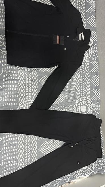 Новый Спортивный костюм от бренда Зегна сам брал за 5500 размер не at lalafo.kg Новый Спортивный костюм от бренда Зегна сам брал за 5500 размер не