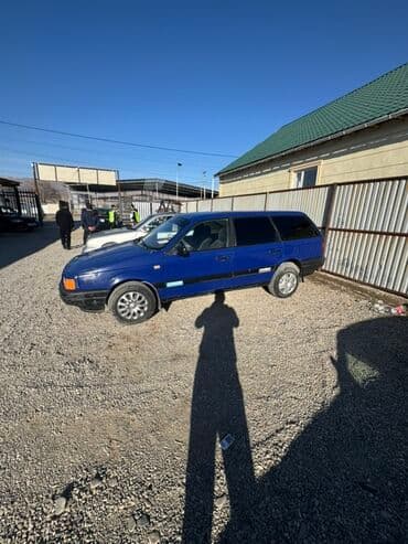 Volkswagen Passat Variant: 1991 г., 1.8 л, Механика, Бензин, Универсал at lalafo.kg Volkswagen Passat Variant: 1991 г., 1.8 л, Механика, Бензин, Универсал