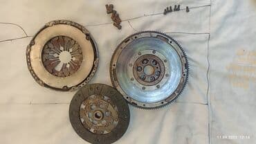 Продаю сцепление в сборе корзина,диск сцепления,маховик на Фольксваген at lalafo.kg Продаю сцепление в сборе корзина,диск сцепления,маховик на Фольксваген