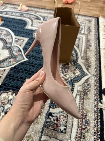 Лодочки бежевые.
Туфли бежевые.
5-6см
Один выход на той at lalafo.kg Лодочки бежевые.
Туфли бежевые.
5-6см
Один выход на той