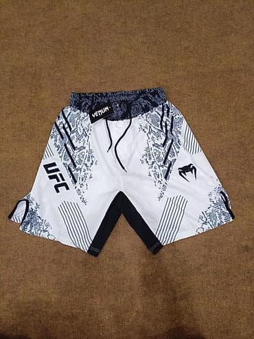 Шорты для единоборств Venum/UFC - Модель: спортивные шорты для ММА at lalafo.kg Шорты для единоборств Venum/UFC - Модель: спортивные шорты для ММА