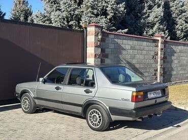 Volkswagen Jetta: 1988 г., 1.8 л, Механика, Бензин at lalafo.kg Volkswagen Jetta: 1988 г., 1.8 л, Механика, Бензин