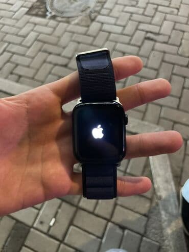 Часы apple watch 8-series 45mm black срочная цена акб 95% только at lalafo.kg Часы apple watch 8-series 45mm black срочная цена акб 95% только