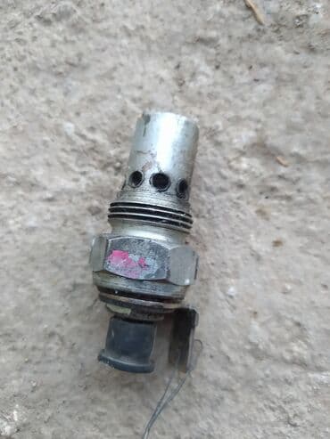 Свечи, Б/у, Оригинал at lalafo.kg Свечи, Б/у, Оригинал