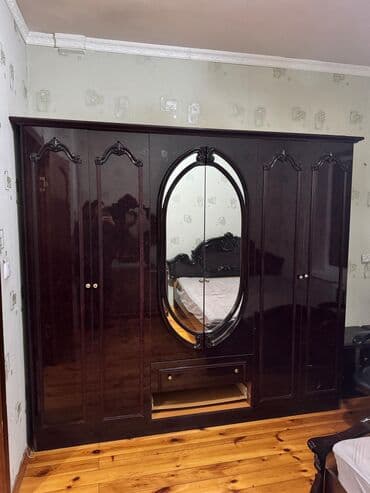 Спальный гарнитур, Б/у, Двуспальная кровать, Самовывоз at lalafo.kg Спальный гарнитур, Б/у, Двуспальная кровать, Самовывоз