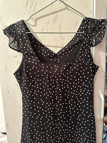 Элегантное женское платье-миди черного цвета с белым горошком, НОВОЕ at lalafo.kg Элегантное женское платье-миди черного цвета с белым горошком, НОВОЕ