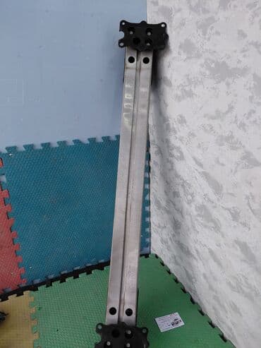 Усилитель бампера Subaru, Б/у, Оригинал at lalafo.kg Усилитель бампера Subaru, Б/у, Оригинал