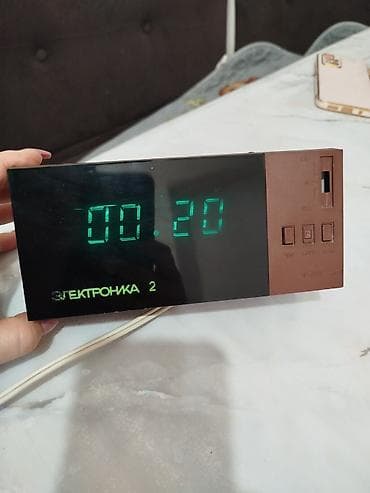 Часы электроника 2 раритет антиквариат полностью рабочие в отличном at lalafo.kg Часы электроника 2 раритет антиквариат полностью рабочие в отличном