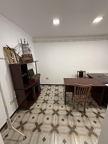 Абая/Ахунбаева Сдается офисное помещение Площадь: 100м2 Первый этаж С at lalafo.kg Абая/Ахунбаева Сдается офисное помещение Площадь: 100м2 Первый этаж С