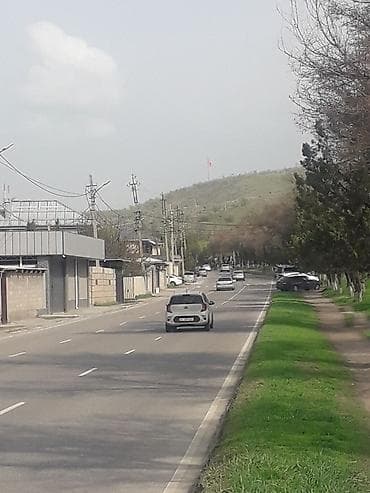 Дом находится Чон-арыке по трассе 1-линия рядом резиденции участок at lalafo.kg Дом находится Чон-арыке по трассе 1-линия рядом резиденции участок