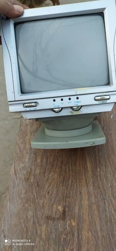 Продаю телевизор для машин и так можно смотреть рабочий at lalafo.kg Продаю телевизор для машин и так можно смотреть рабочий