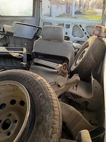 Разбирается Volkswagen Transporter T4 (минивэн, белый). Продажа по at lalafo.kg Разбирается Volkswagen Transporter T4 (минивэн, белый). Продажа по